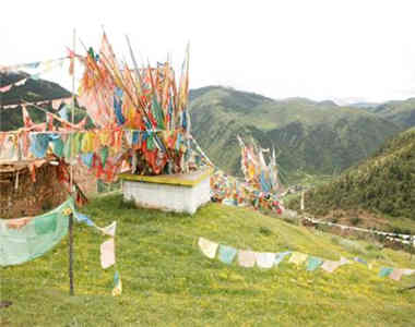 ༄༅།། གླིང་རྗེ་གེ་སར་གྱིས་བཤེས་གཉེན་བསྟེན་པའི་སྐོར།