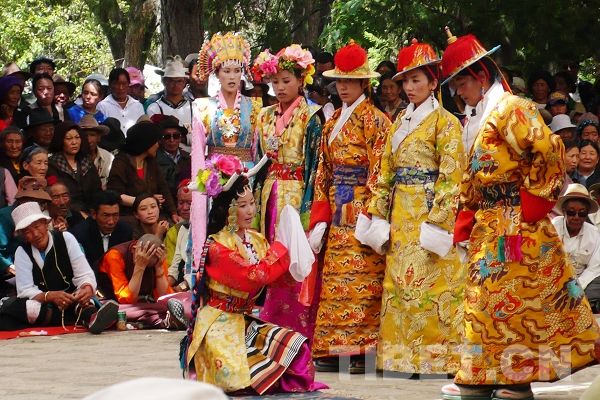 བོད་ཀྱི་ལྷ་མོའི་སྐོར།