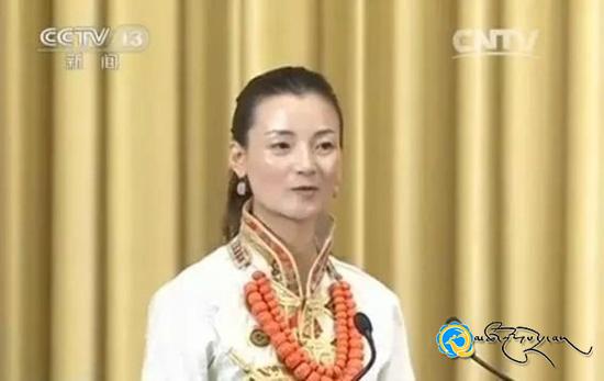 བྱིས་པའི་མདོ་འཛིན་པ་རིན་ཆེན་མཚོ་མོར་བསམ་པའི་དཔལ་ཡོན་འཛུགས་སྐྲུན་ཚོགས་ཆེན་གྱི་གཟེངས་བསྟོད་ཐོབ།