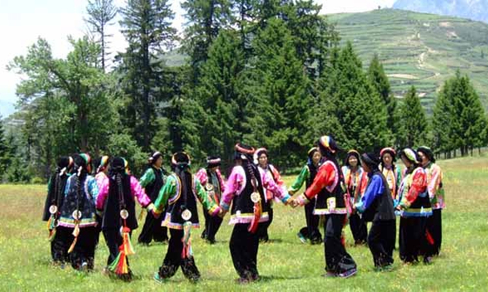 ༄༅། ཀན་ལྷོའི་འབྲུག་ཆུ་ཡུལ་གྱི་རྡོག་ལྡིང་ཞབས་བྲོ།