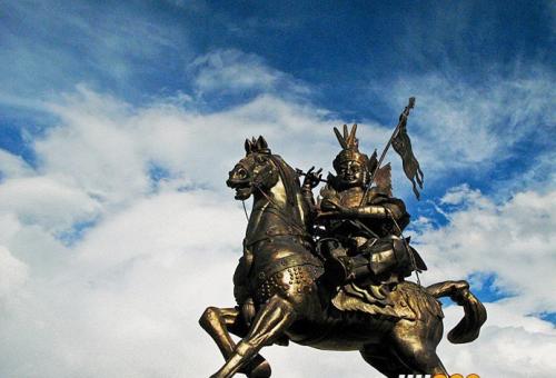 ༄༅།། གེ་སར་རྒྱལ་པོའི་ཆད་ཁུངས་ལྷ་ཀླུ་གཉན་གསུམ་ལ་གཏུགས་པའི་མཚོན་དོན་དང་སྦྲེལ་ནས་ཆོ་ག་ལས་གེ་སར་ལྷ་སྣ་ཚོགས་ཀྱི་ངོ་བོར་འགྱུར་ཚུལ་ལ་དཔྱད་པ།