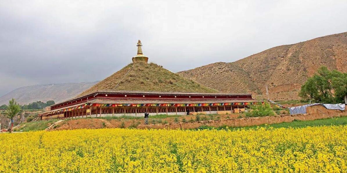 ༄༅།།དམག་དཔོན་ཟི་ར་ཐོག་རྒྱལ་གྱིས་བླང་པའི་གླུ།