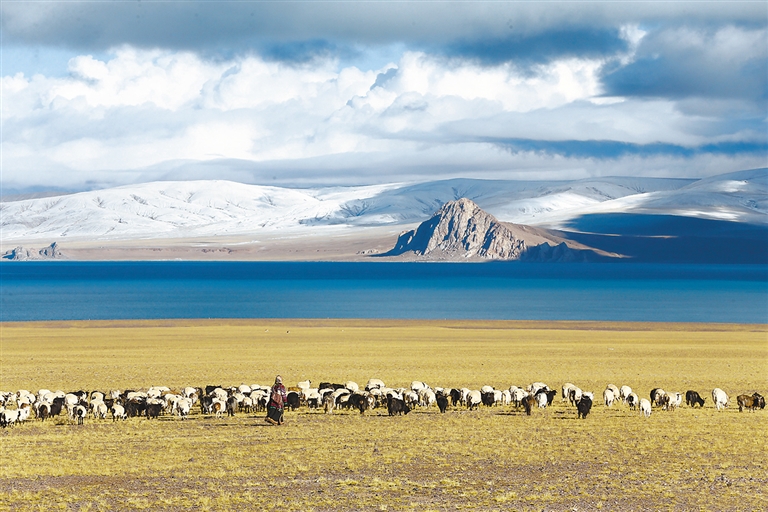 ༄༅དཔའ་རྒྱ་ཚ་ཞལ་དཀར་གྱིས་བླངས་པའི་གླུ།